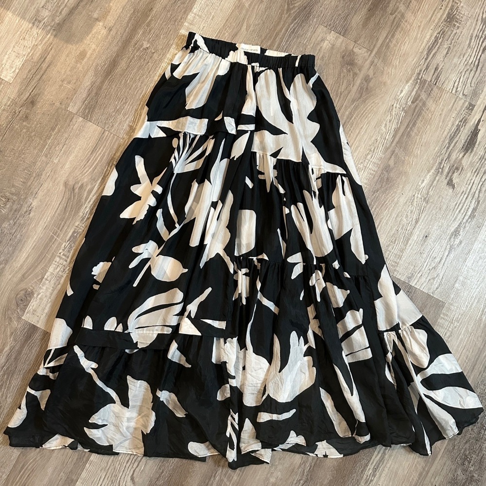 Christian Wijnants Silk Habutai Floral Tiered‎ Maxi Skirt Black White 34/XS Boho